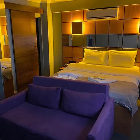 Hotel Kadikoey Linda