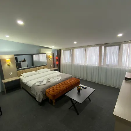 Hotel Kadikoey Linda