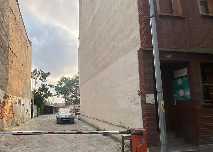 فندق Kadikoey Linda *