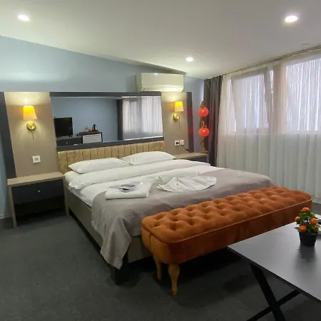 Kadikoey Linda Hotel